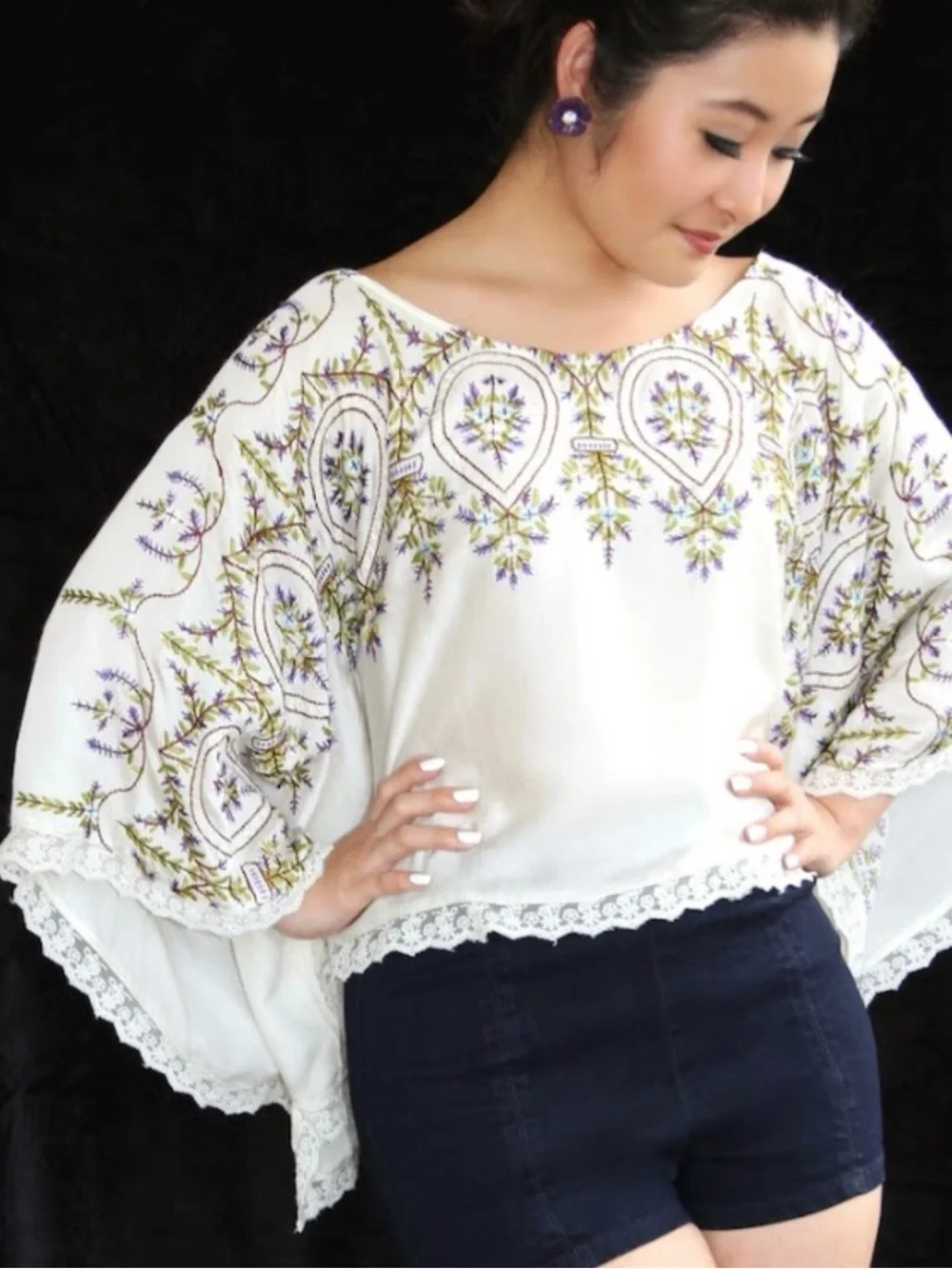 Free People Ivory Floral Satin Poncho Blouse Embroidered Sz M VTG